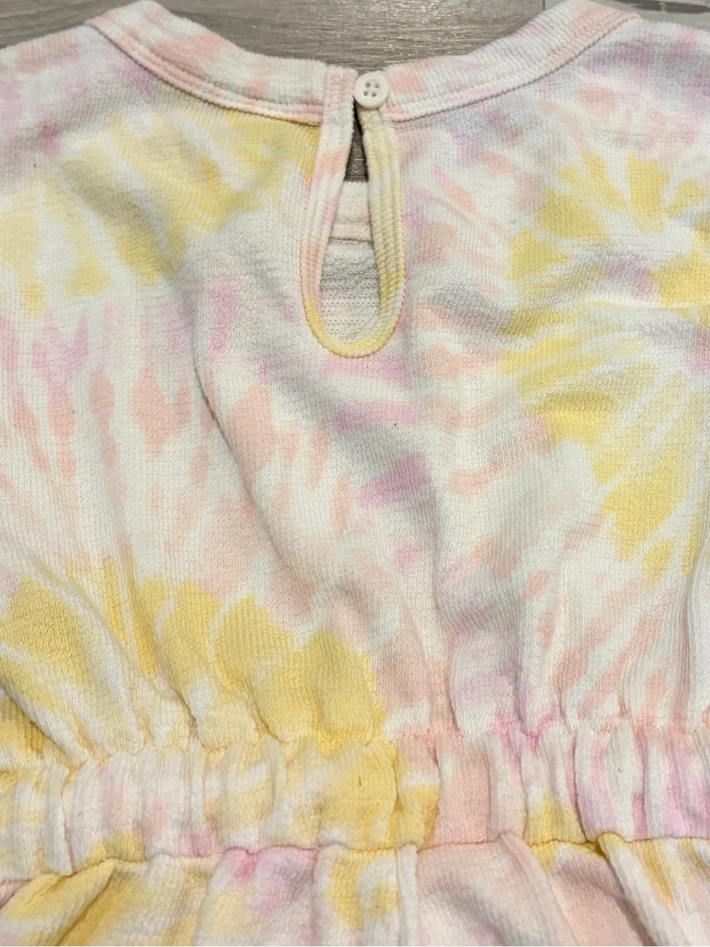 Old Navy Girls Yellow & Pink Tie-Dye French Terry Utility Romper size XS 5